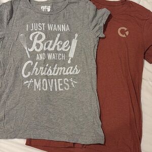 Gray 'I Just Wanna Bake and Watch Christmas Movies' Tee